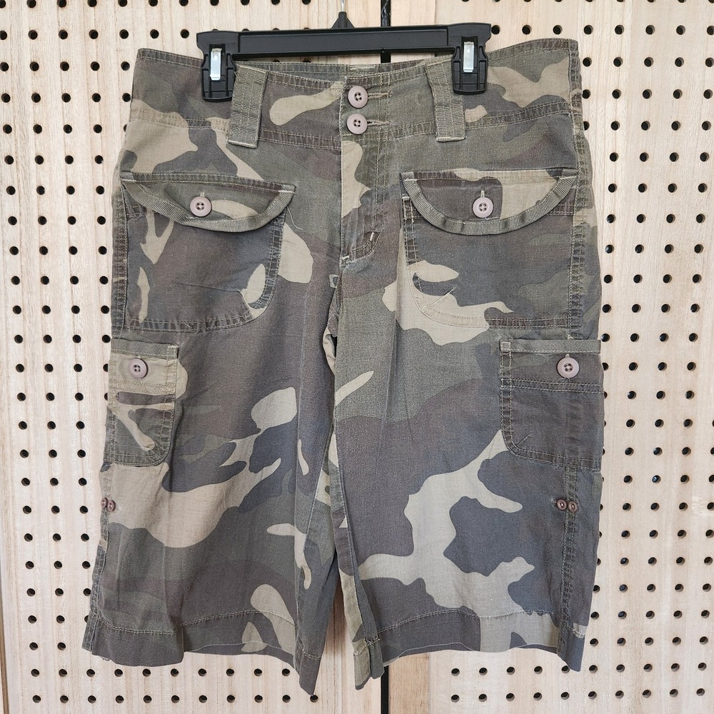 Copper Key Cargo Camouflage Shorts Several Pockets Lightweight Size 5 Summer